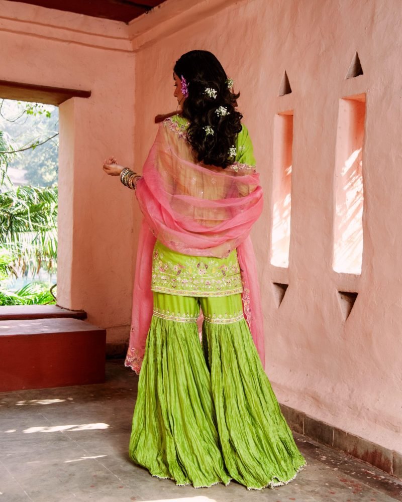Embroidered Green Kurta With Crinkled Gharara Set - Image 4